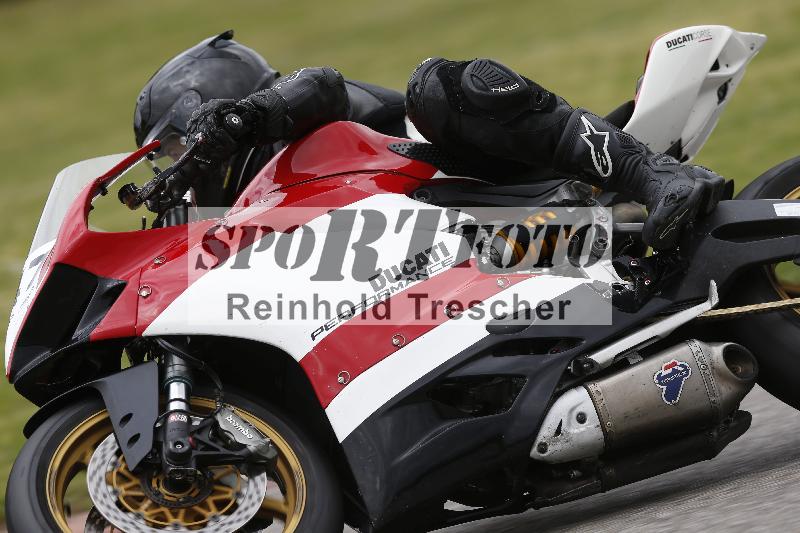 /Archiv-2025/08 20.04.2025 Speer Racing ADR/Gruppe gruen/247